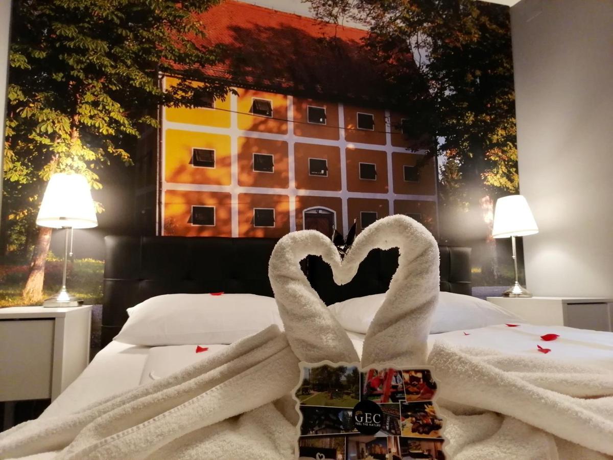 Gec Hotel Zapresic Ngoại thất bức ảnh