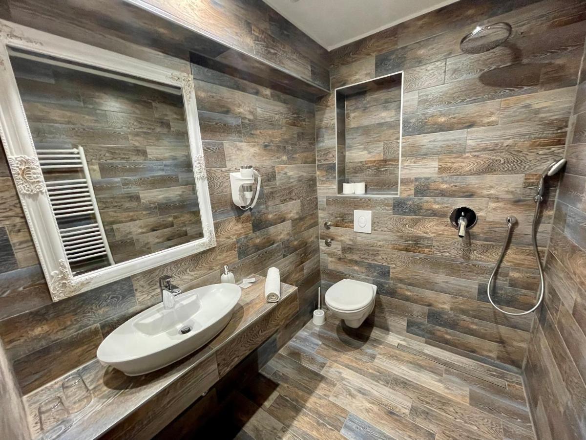 Gec Hotel Zapresic Ngoại thất bức ảnh