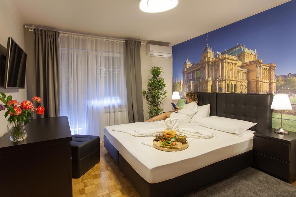 Gec Hotel Zapresic Ngoại thất bức ảnh